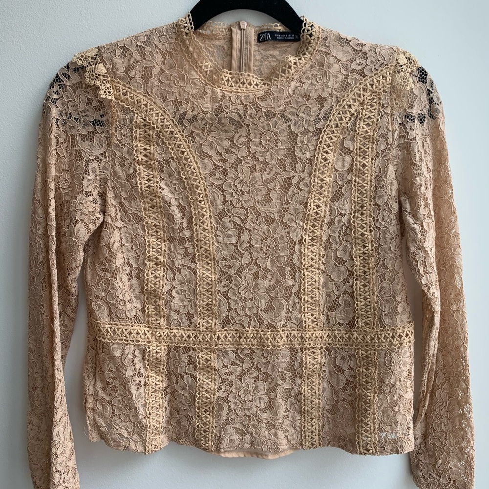 Lace Zara long sleeved top